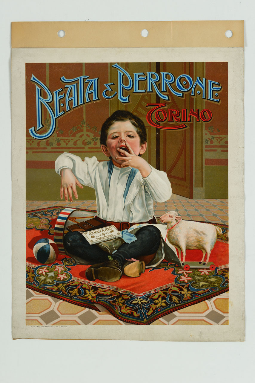 bambino seduto sul tappeto tra giochi lecca la mano sporca di cioccolata (manifesto) - ambito italiano (sec. XX)