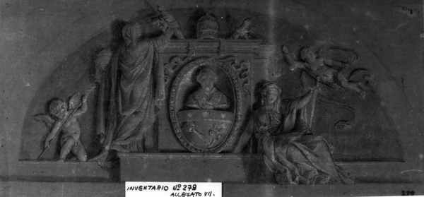 ritratto di Pontefice in clipeo retto da figure allegoriche (disegno) di Nocchi Bernardino (attribuito) (ultimo quarto sec. XVIII)