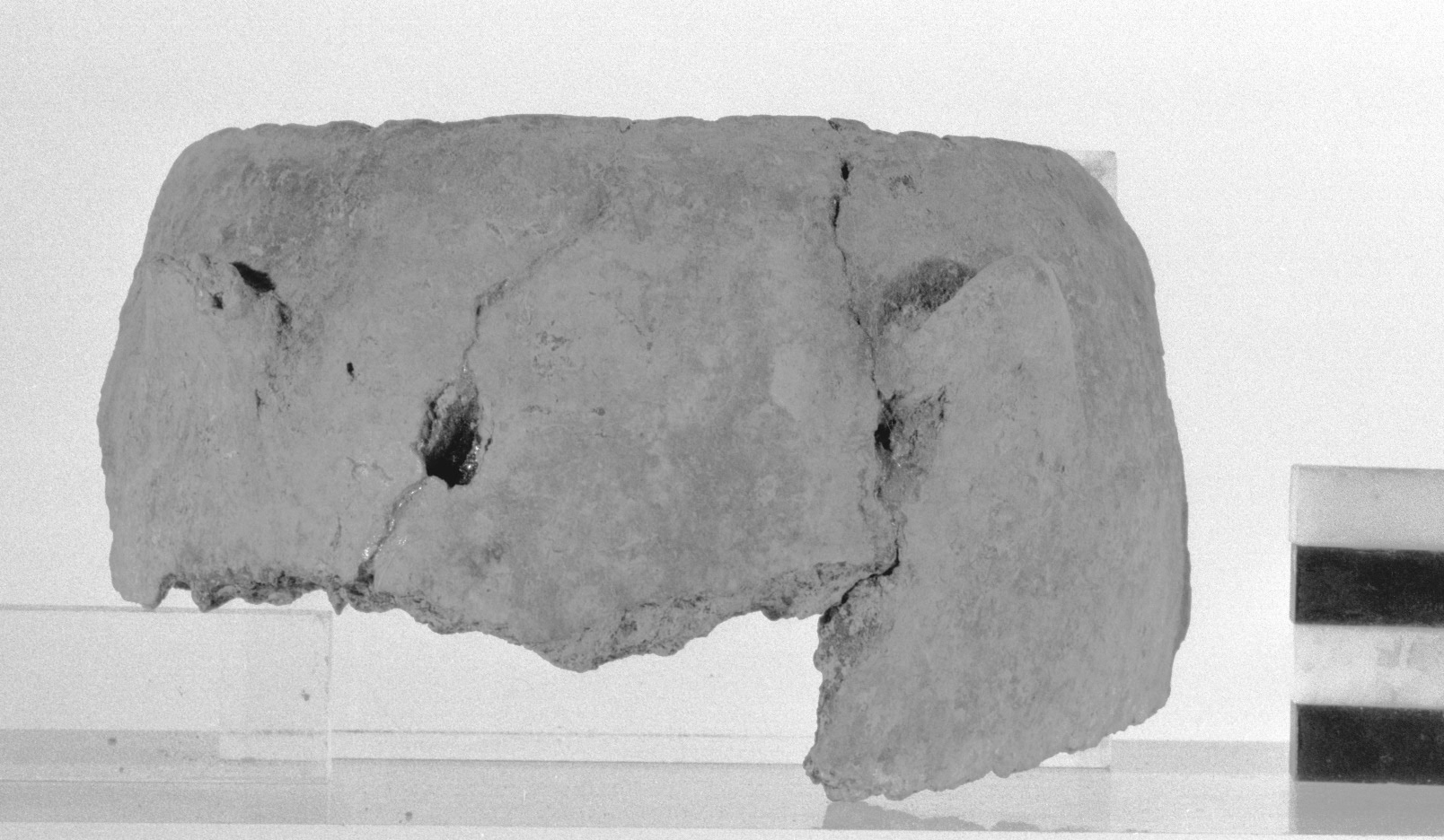 orlo di poculum/ frammento - fase Piceno V (secc. V - IV a.C)