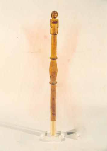 figura femminile (conocchia, conocchie, strumenti da lavoro) - artigianato pastorale (sec, XX, da 1900 a 1999)