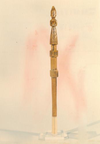 figura femminile (conocchia, conocchie, strumenti da lavoro) - artigianato pastorale (sec. XX, da 1900 a 1999)