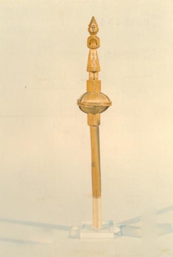 figura femminile (conocchia, conocchie, strumenti da lavoro) - artigianato pastorale (sec. XX seconda metà, da 1950 a 1999)