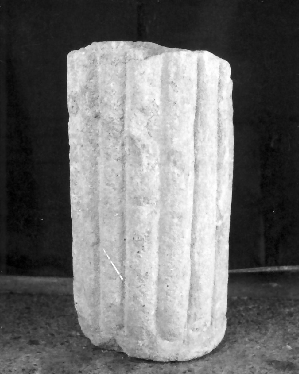 rocchio di colonna, frammento - bottega calabrese (fine/ inizio secc. XV/ XVI)