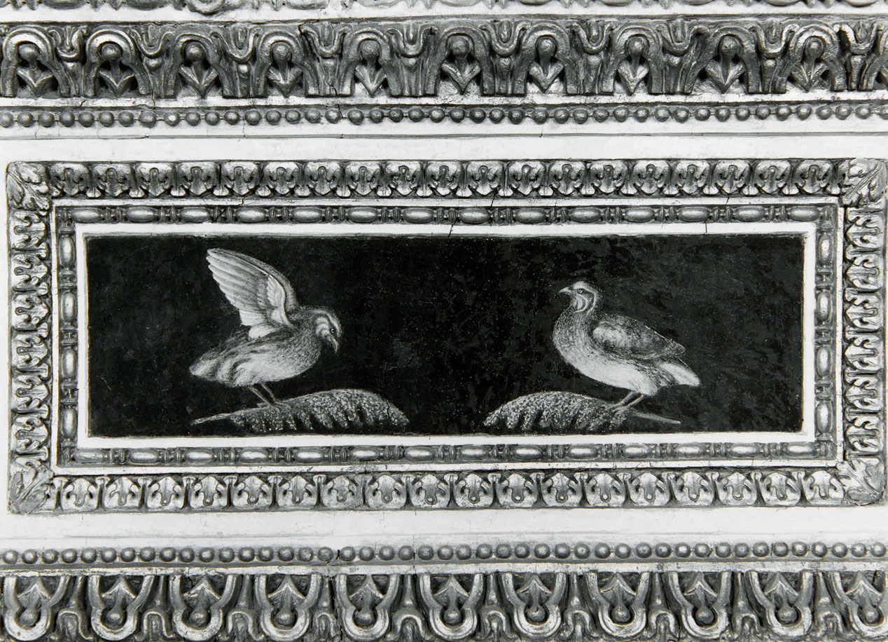 Gigli farnesiani e pannello con uccelli (decorazione plastico-pittorica) di Bonaccorsi Pietro detto Perin del Vaga (e aiuti) (sec. XVI)