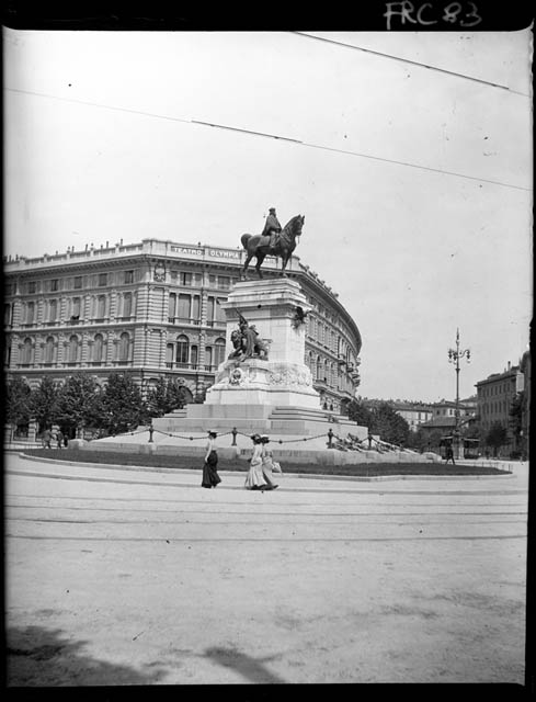 Milano - monumento a Garibaldi (negativo) di Rossi, Giovanni Battista (XX)