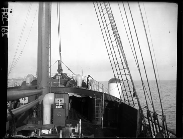Porto di Genova - A bordo della Werra Bremer (negativo) di Rossi, Giovanni Battista (XX)