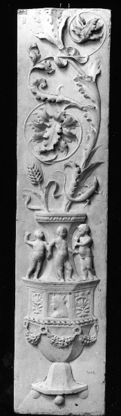 motivi decorativi a candelabra con spighe di grano, lucertola, putti (calco) di Lelli Oronzio (bottega) (sec. XIX)
