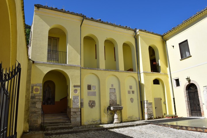 Palazzo Vescovile (episcopio) - Bojano (CB) 
