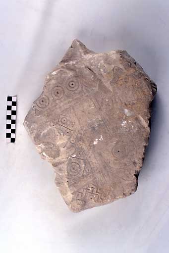 STELE/frammento, Nava, tipo IV - produzione daunia (secc. VI/ V a.C)