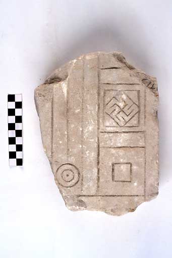 STELE/frammento, Nava, tipo IV - produzione daunia (secc. VI/ V a.C)