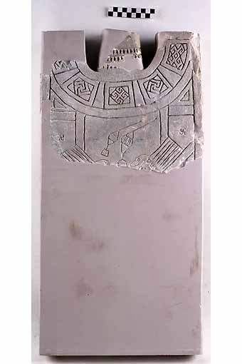 STELE/frammento, Nava, tipo IV - produzione daunia (secc. VI/ V a.C)