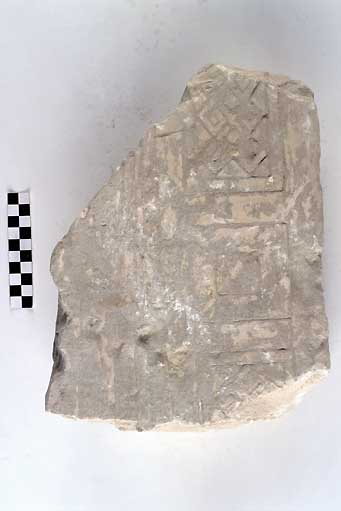 STELE/frammento - produzione daunia (secc. VII/ V a.C)