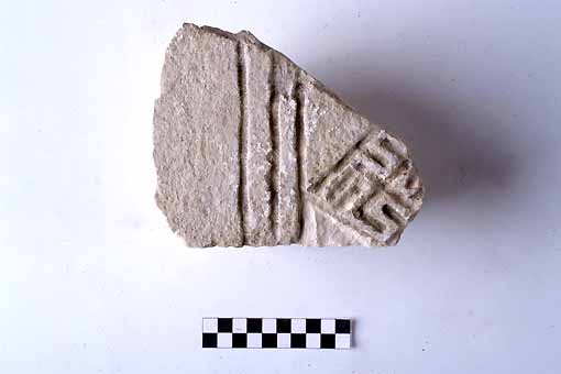 STELE/frammento - produzione daunia (sec. VII a.C)