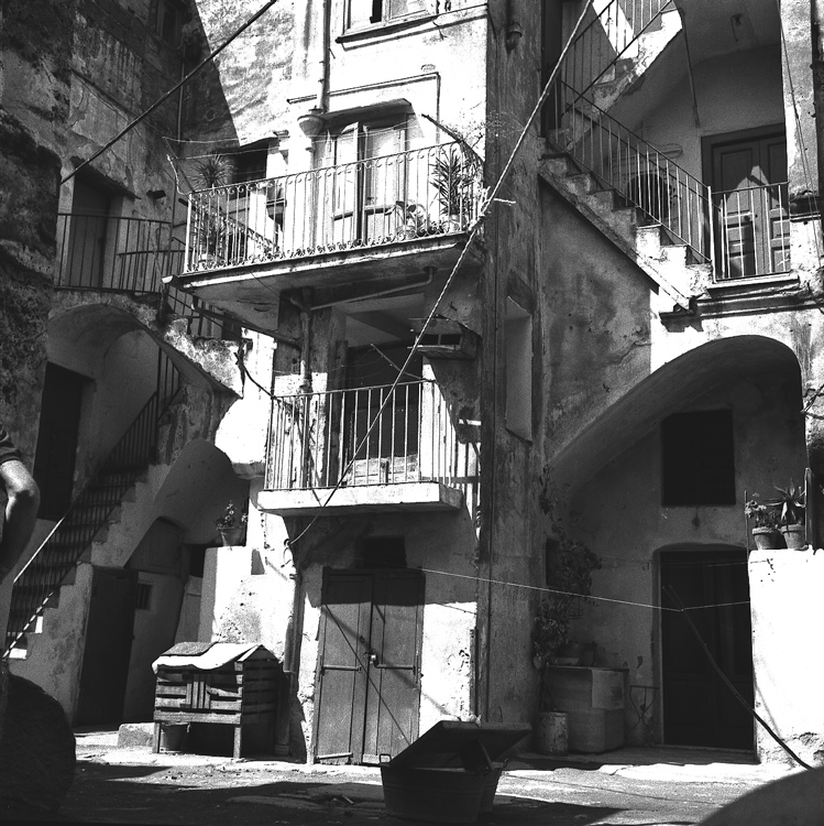 abitazioni - Nocera Inferiore (negativo) di Francesco "Cicciotto" Caso (seconda metà XX)
