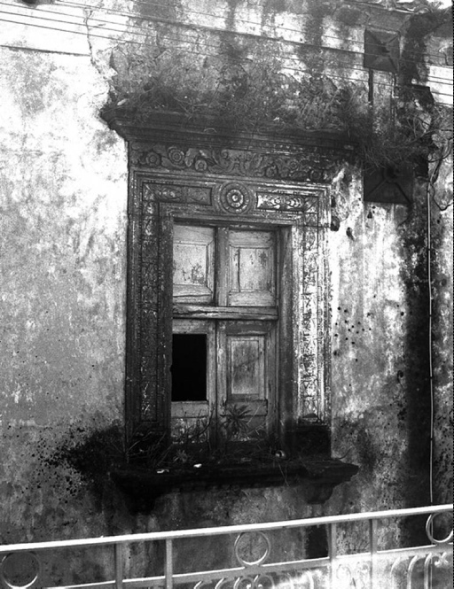 finestre - elementi architettonici (negativo) di Francesco "Cicciotto" Caso (seconda metà XX)