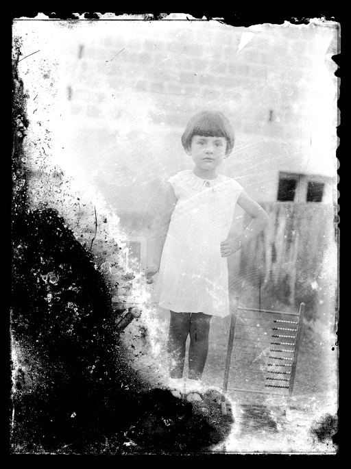 bambine - ritratti fotografici (negativo) di anonimo (inizio XX)