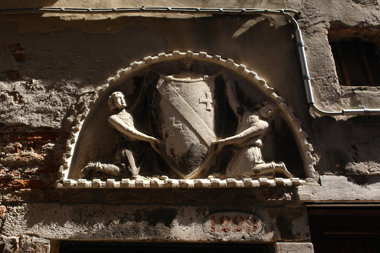 stemma gentilizio della famiglia Marzangolo (rilievo, opera isolata) - ambito veneziano (prima metà, metà sec. XIV, sec. XIV)