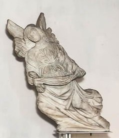 Virtù, Angelo reggivelario (scultura) di Amadeo Giovanni Antonio (sec. XV)