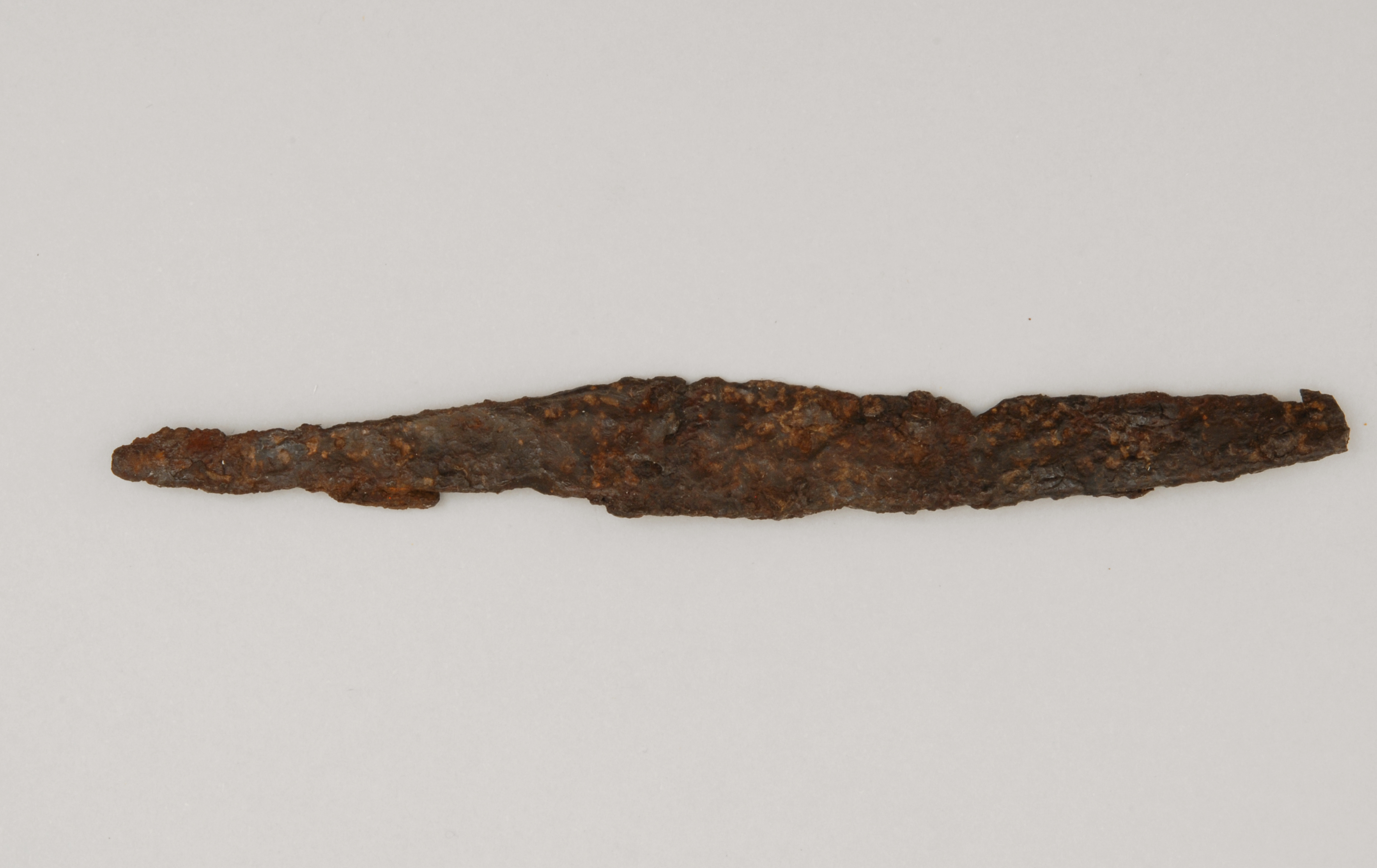 Coltello, a dorso rettilineo - Koinè avara (sec. VII d.C)