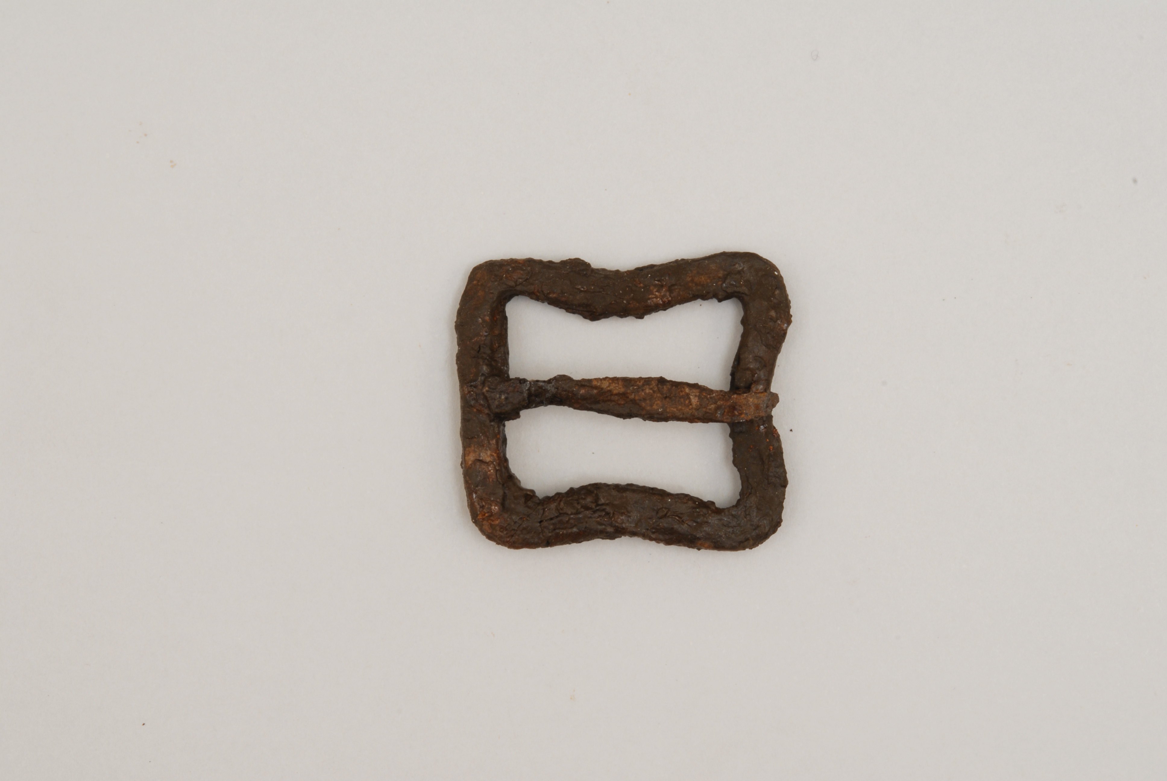 fibbia di cintura - ambito romano-barbarico (sec. VII d.C)