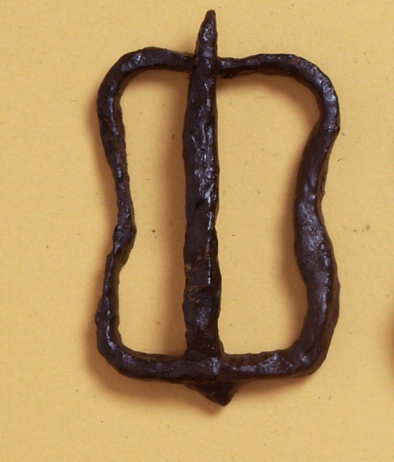 fibbia di cinturino per la staffa - koinè avara (seconda metà sec. VII d.C)