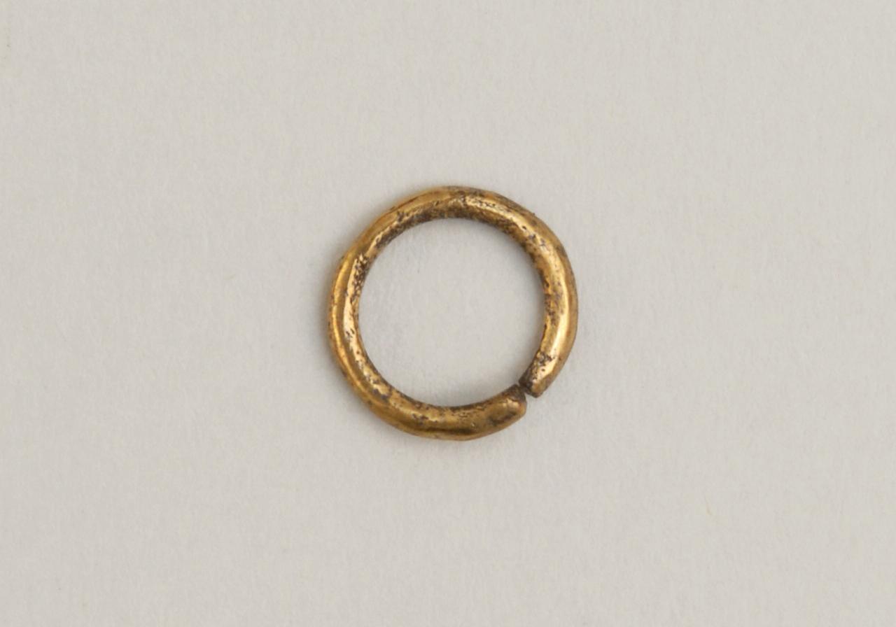 orecchino, a cerchio semplice - koinè avara (sec. VII d.C)