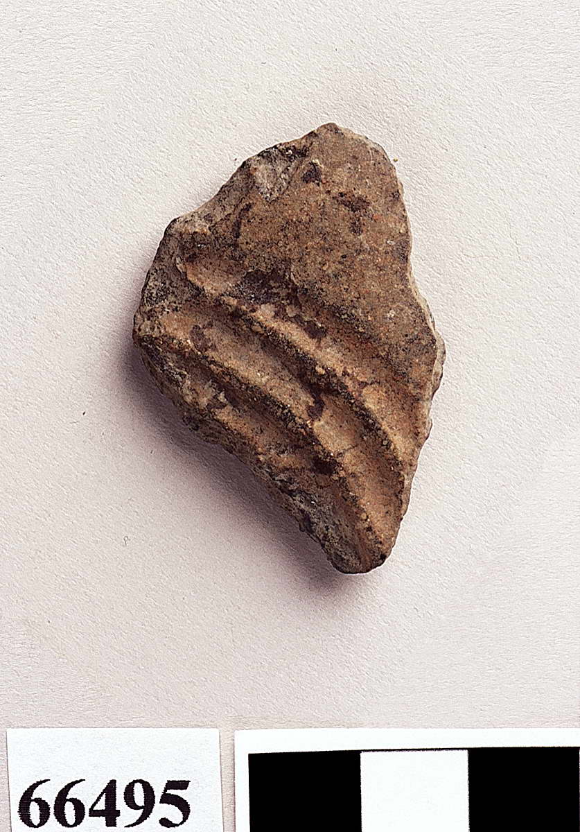parete rettilinea - età del Bronzo medio 3/appenninico (sec. XIV a.C)