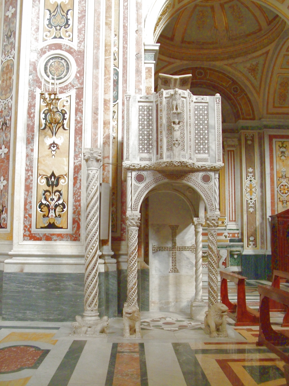 Chiesa della Badia della Trinità (ambone) (chiesa) - Cava de' Tirreni (SA) 