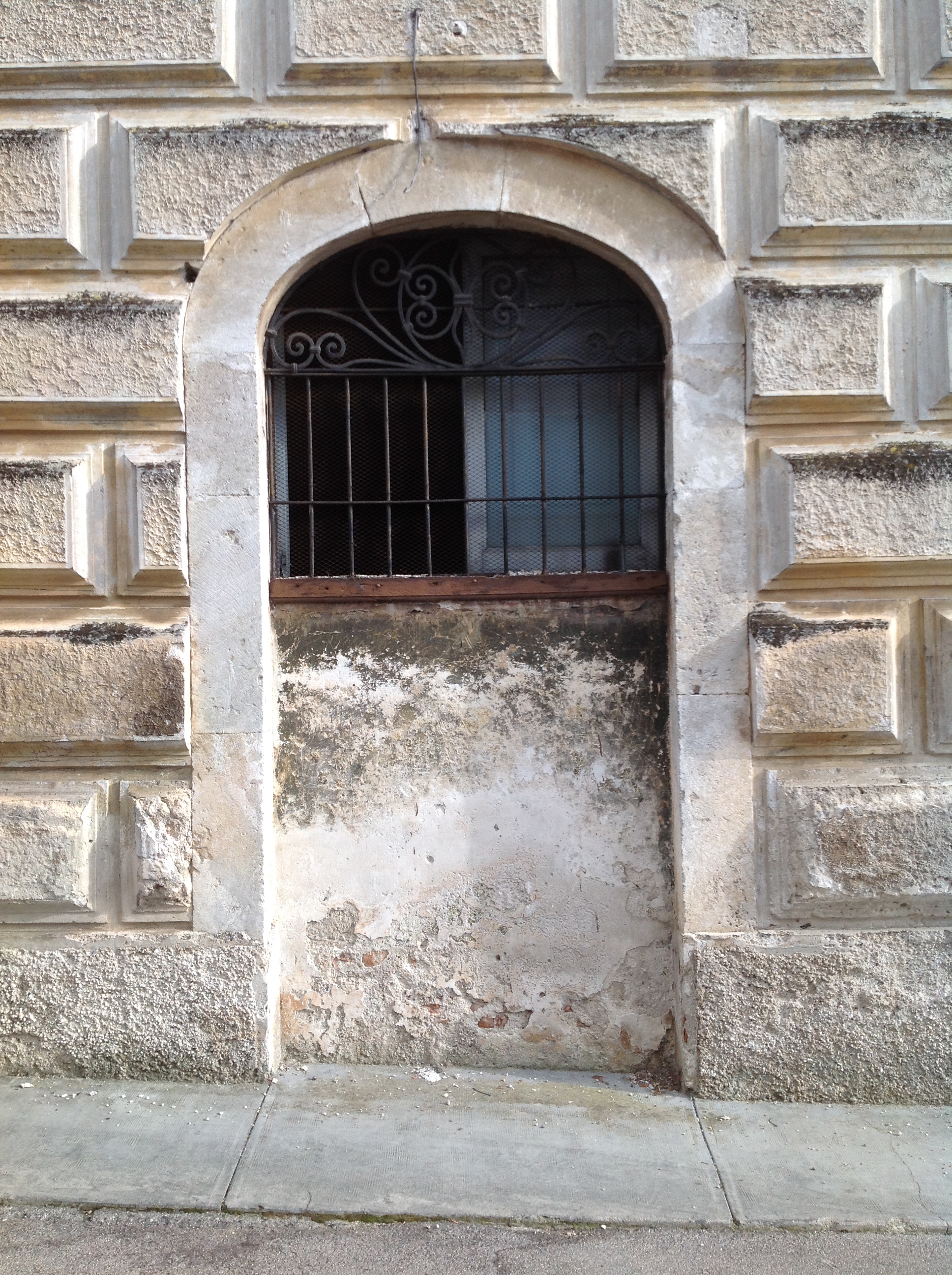 portale, complesso decorativo - ambito abruzzese (XIX)