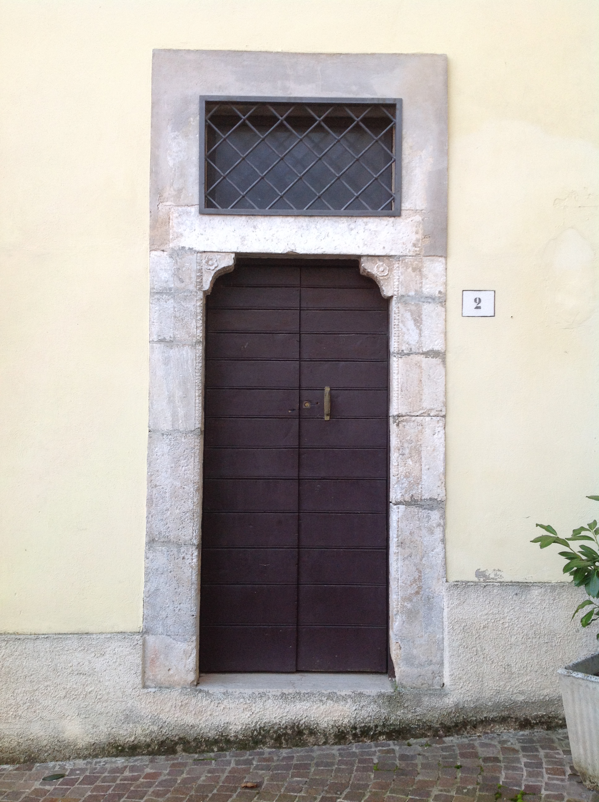 portale architravato, complesso decorativo - ambito abruzzese (XVI)