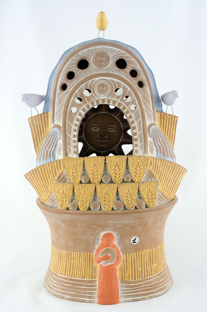 Per fare il pane, recipiente con figura umana con spighe e sole (fischietto, a fessura interna, strumenti musicali) di Albergo Domenico - laboratorio (1992)