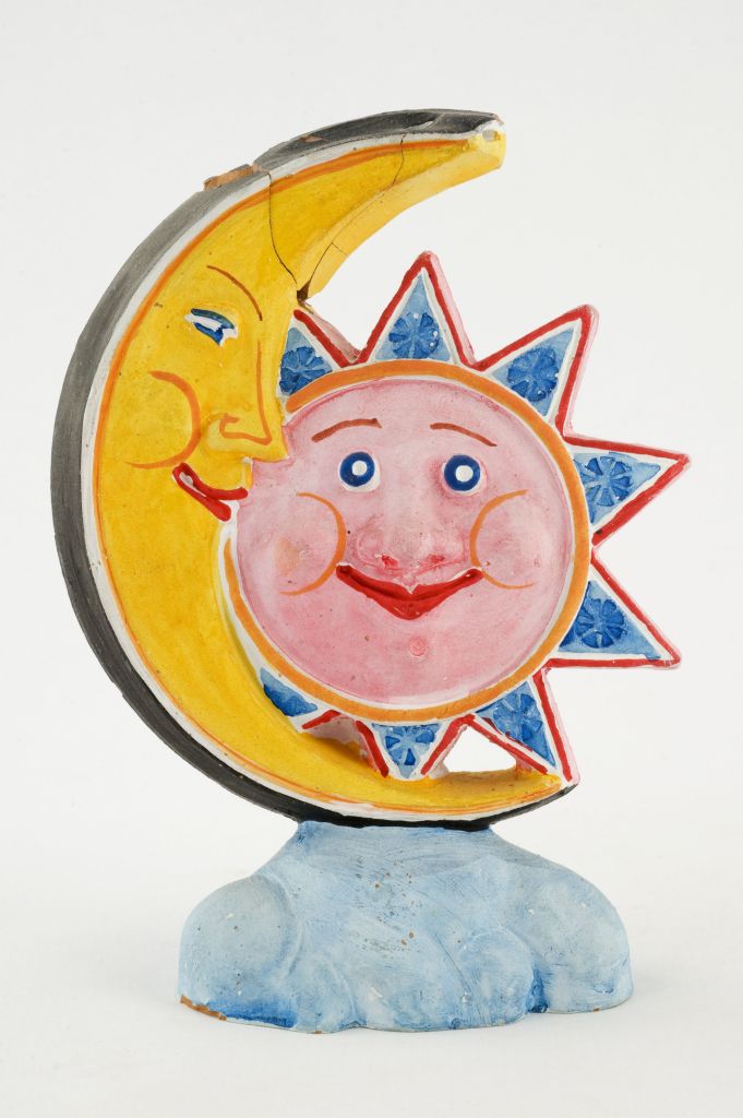 Sole-luna, sole entro una luna (fischietto, a fessura interna, strumenti musicali) di Di Martino Francesco (ceramista) - laboratorio (1990)