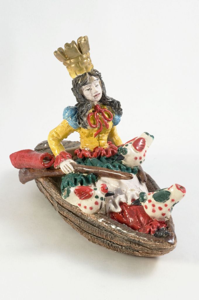 Finché la barca va, figura femminile su canoa (fischietto, a fessura interna, strumenti musicali) di Poloniato Diego (ceramista) - laboratorio (2010)