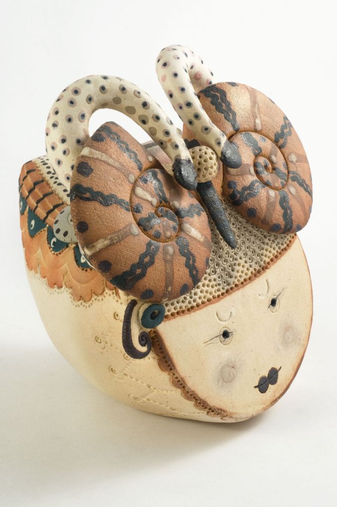 Cuco, civetta stilizzata (fischietto, a fessura interna, strumenti musicali) di Paccagnella Nicoletta (ceramista) - laboratorio (1989 post - 2015 ante)