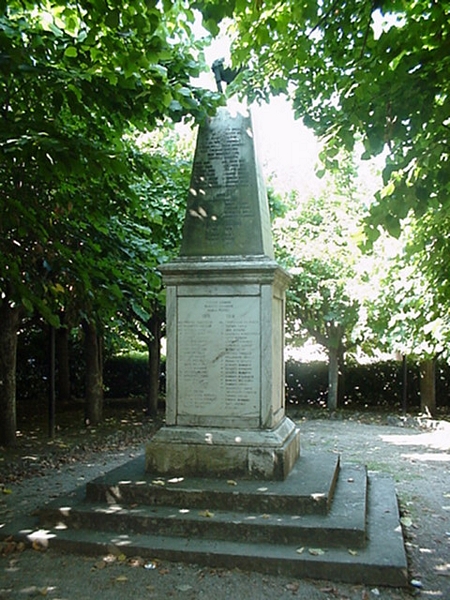 soggetto assente (monumento ai caduti - ad obelisco) - ambito toscano (sec. XX)