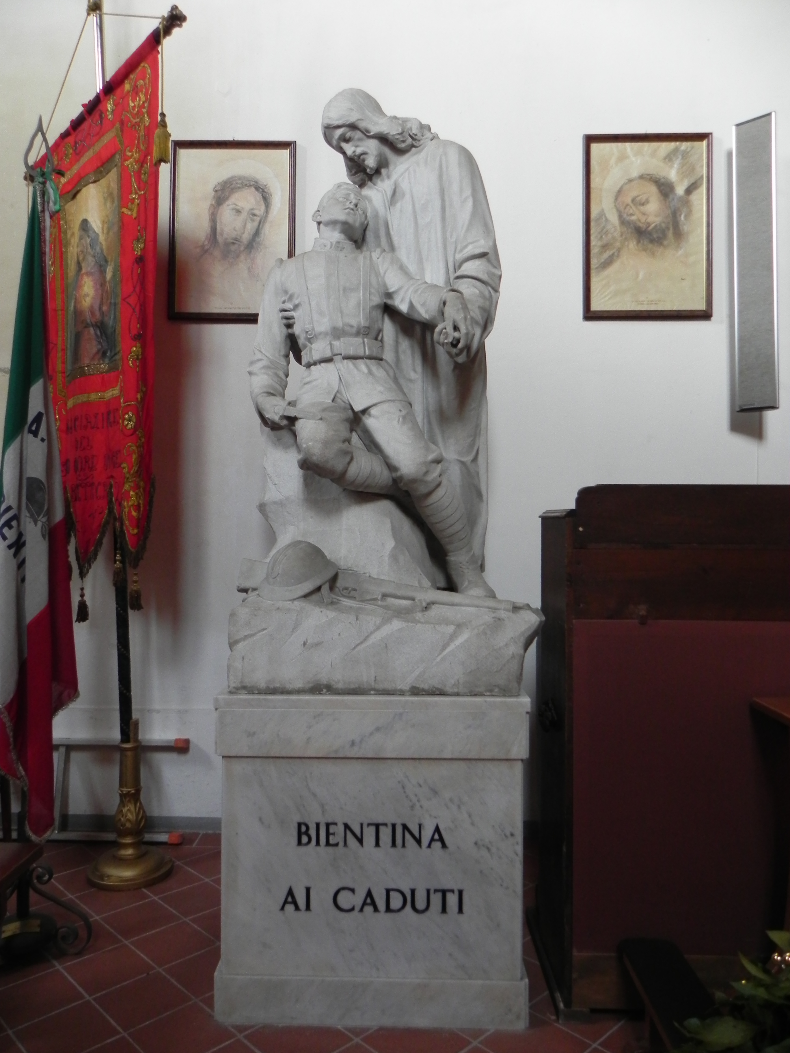 Allegoria della morte del soldato (monumento ai caduti - a cippo) di Bozzano Antonio (attribuito), Giuseppe Baccelli (attribuito) (sec. XX)