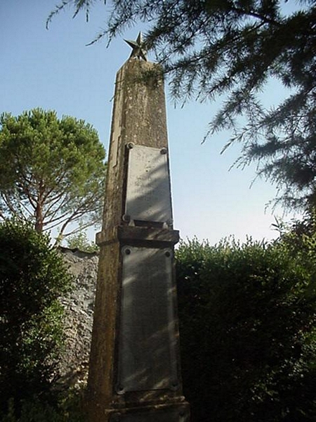 soggetto assente (monumento ai caduti - ad obelisco) - ambito toscano (prima metà sec. XX)