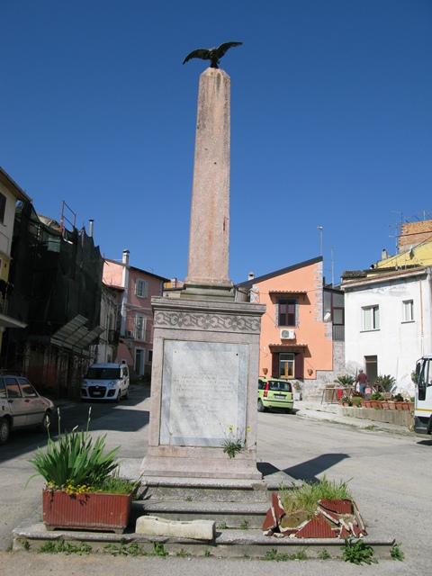 allegoria della Vittoria come Aquila (monumento ai caduti - ad obelisco) - ambito Italia meridionale (sec. XX)
