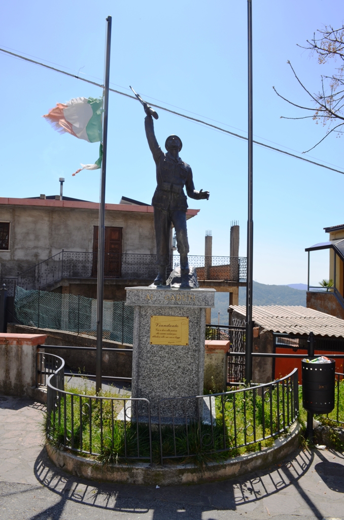 figura di soldato: fante (monumento ai caduti - a cippo) - ambito Italia centro-meridionale (primo quarto XXI)