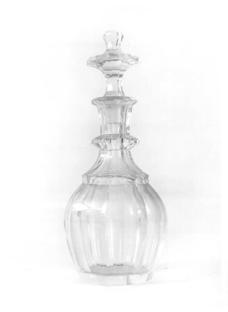 bottiglia in cristallo molato (bottiglia) - ambito viennese (metà sec. XIX)
