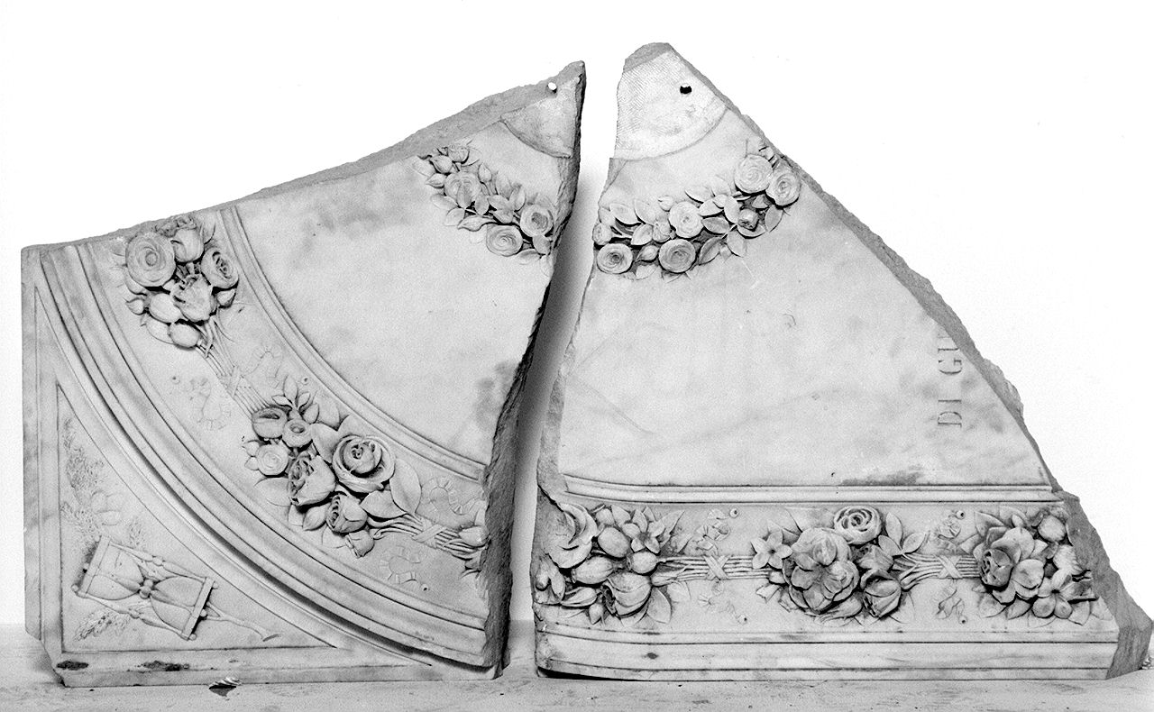 lapide tombale, frammento - bottega toscana (sec. XIX)