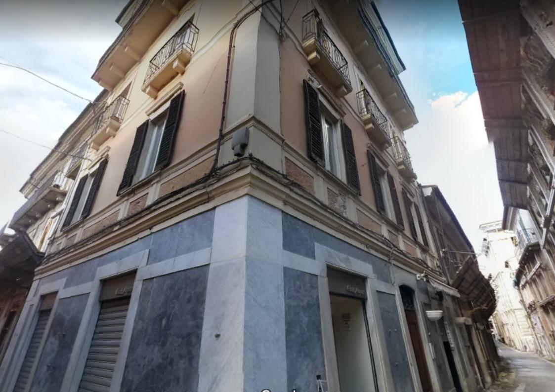 Edificio sito in via Patini, via Tre Marie (palazzo) - L'Aquila (AQ)  (XIX)