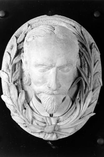 ritratto di Gioacchino Toma (rilievo) - ambito salentino (primo quarto sec. XX)