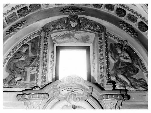 Annunciazione (decorazione plastica) - ambito Italia meridionale (prima metà sec. XVII)