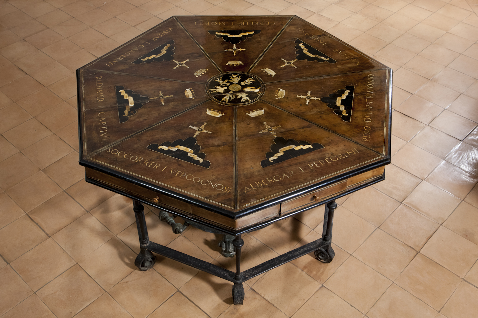 tavolo da centro - bottega napoletana (sec. XVII)
