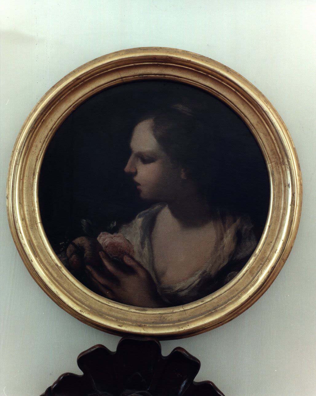figura femminile con fiori (dipinto) - ambito napoletano (prima metà sec. XVII)