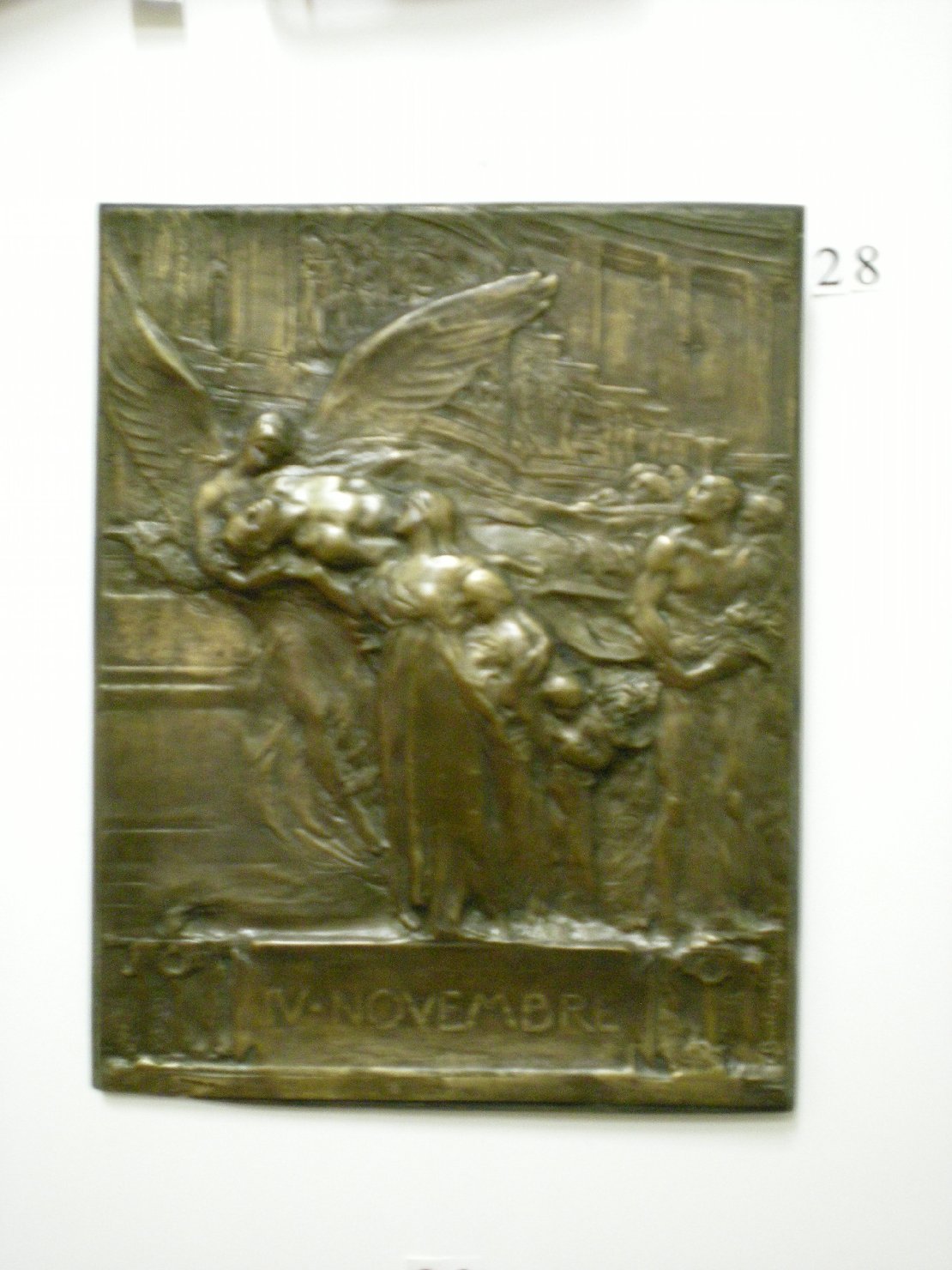 Allegoria della Vittoria (targa commemorativa) - ambito italiano (?) (sec. XX)
