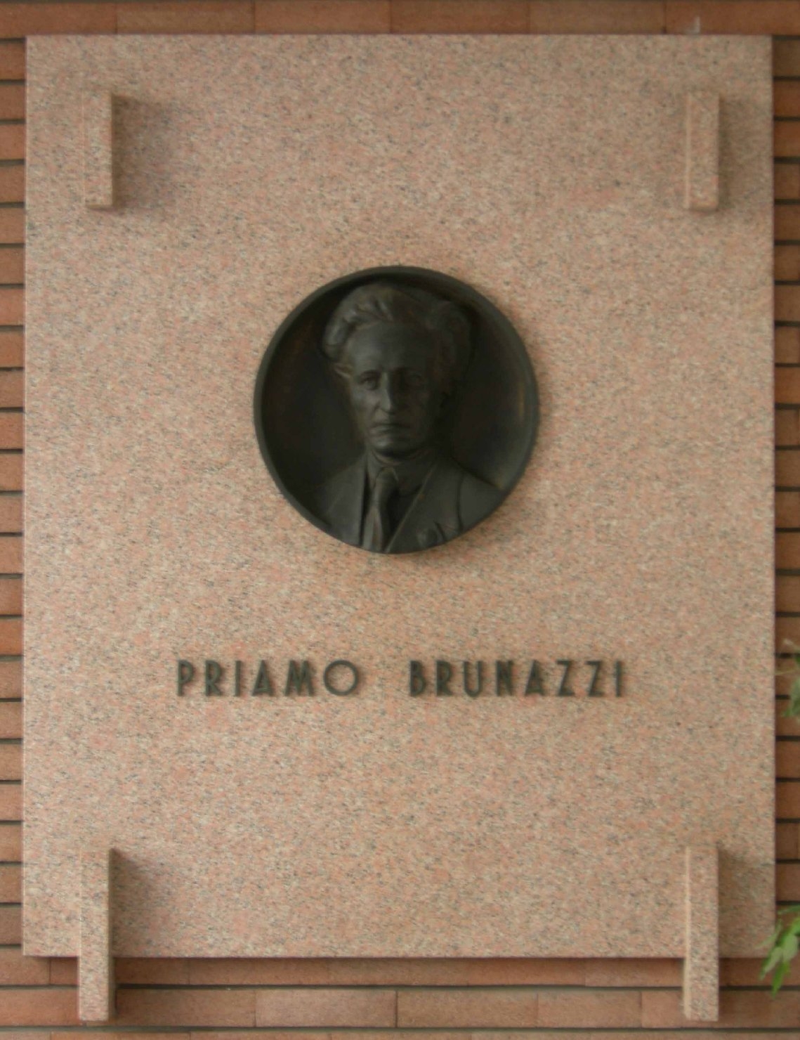 ritratto di Priamo Brunazzi (lapide commemorativa ai caduti) - ambito parmense (sec. XX)