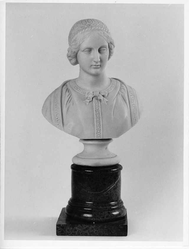 figura femminile (busto) - bottega napoletana (fine/ inizio XVIII/ XIX)