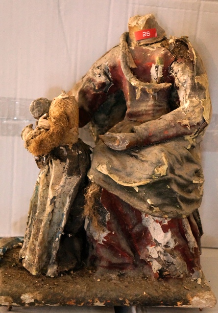 figura femminile e bambina (gruppo scultoreo, opera isolata) - bottega italiana (fine sec. XIX)